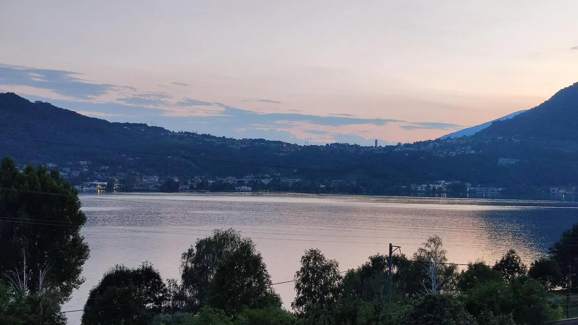 Terrazzo Sul Lago Lecco 0*,