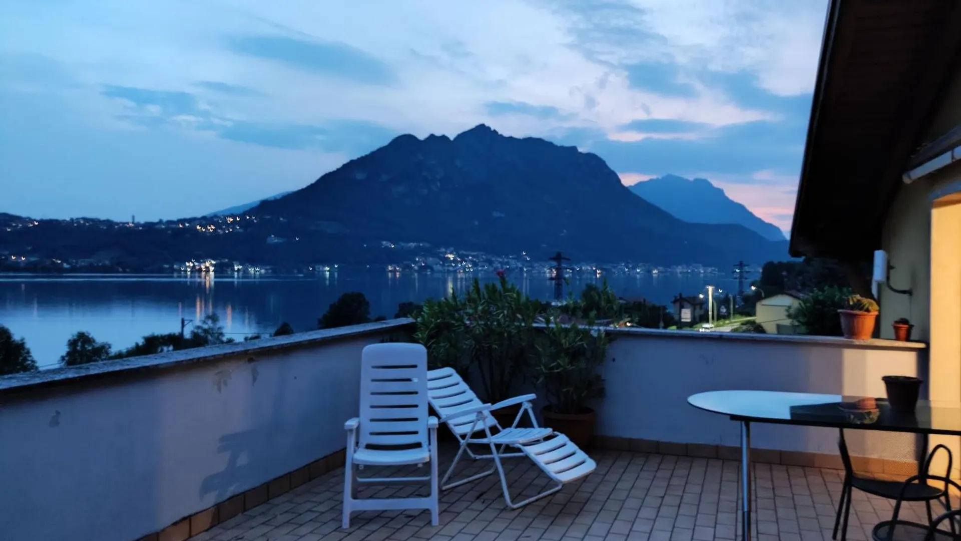 Terrazzo Sul Lago Лекко